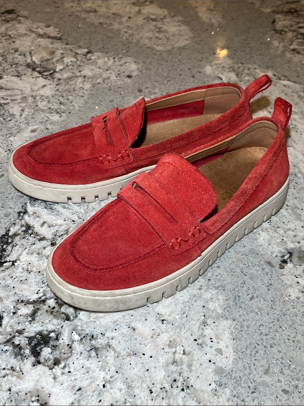 Vionic Uptown Suede Packable Travel Penny Loafers Red Size 6 - Picture 8 of 8